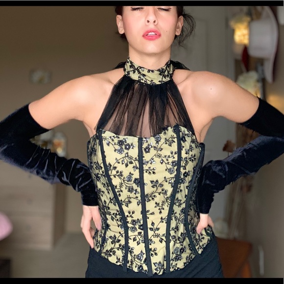 ( Made To Order) The Versatile Doll Corset Blouse - Picture 4 of 7